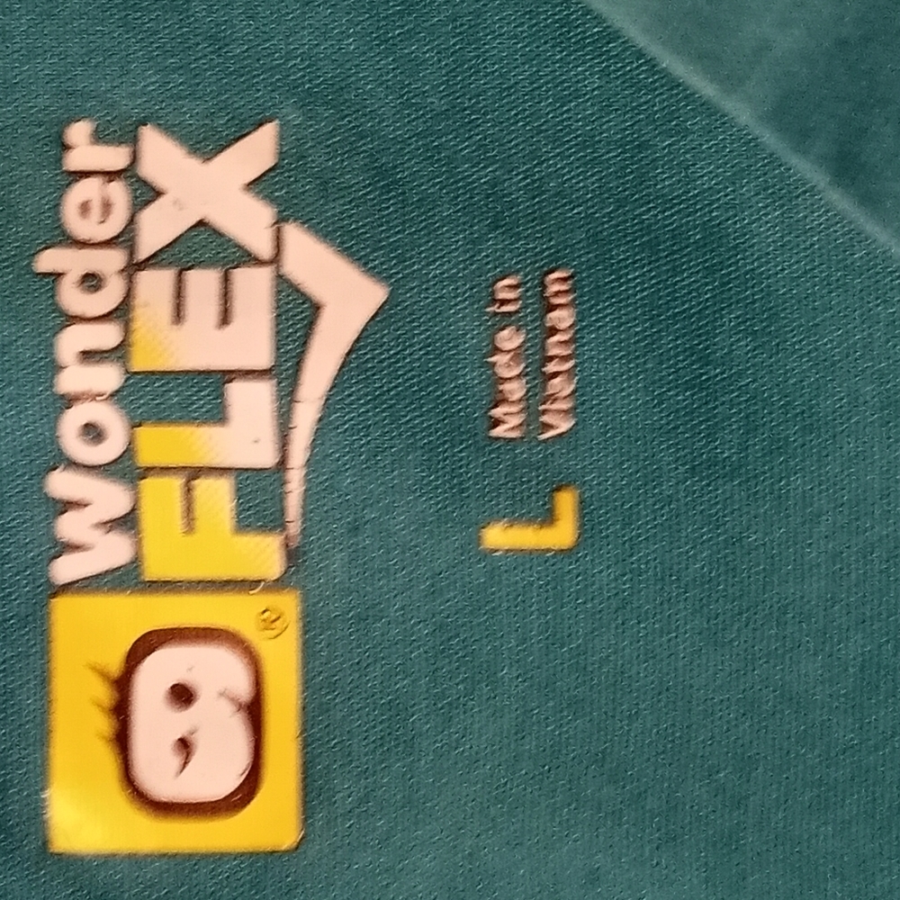 Wonderflex scrub top - Picture 3 of 3